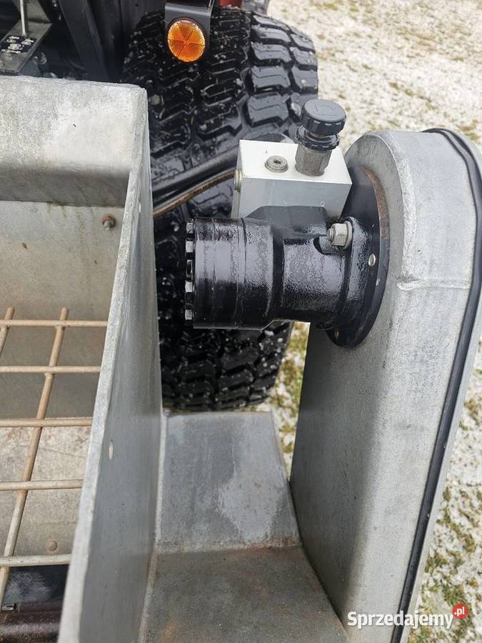 Posypywarka samozaładowcza piasku soli Fjaras