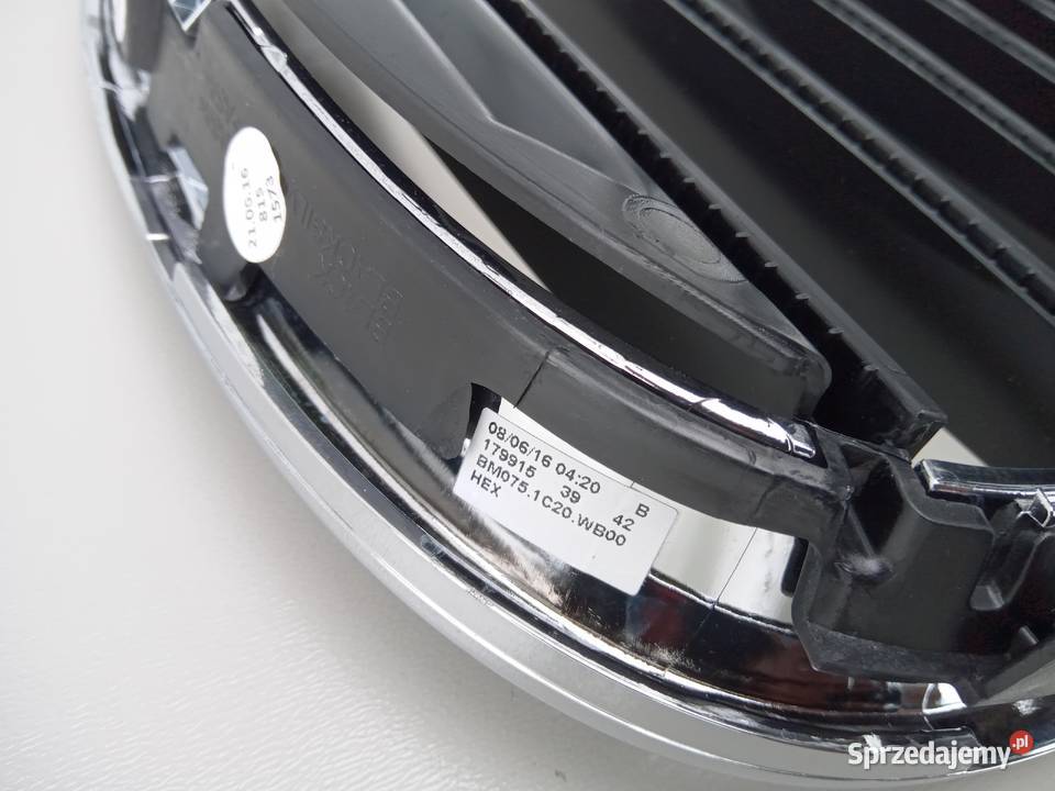 GRILL NERKA ATRAPA PRAWA CHROM BMW 7 G11 G12 Karoseria Nowy Tomyśl