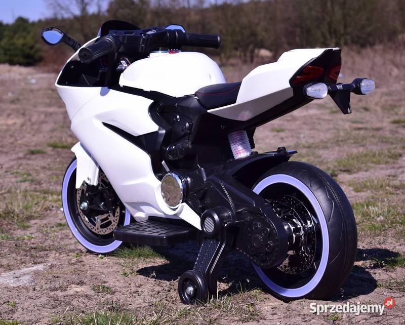 NAJNOWSZY WIELKI MOTOR ŚCIGACZ ŚWIECĄCE KOŁA kujawsko-pomorskie Toruń sprzedam