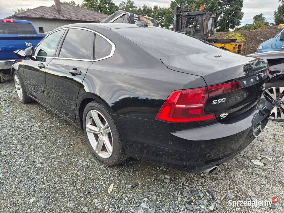 Volvo S90 2017 20 FWD zadbana uderzeniu w Żórawina