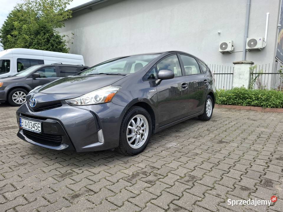 Toyota Prius V 2015 przebieg 236 podlaskie Wasilków