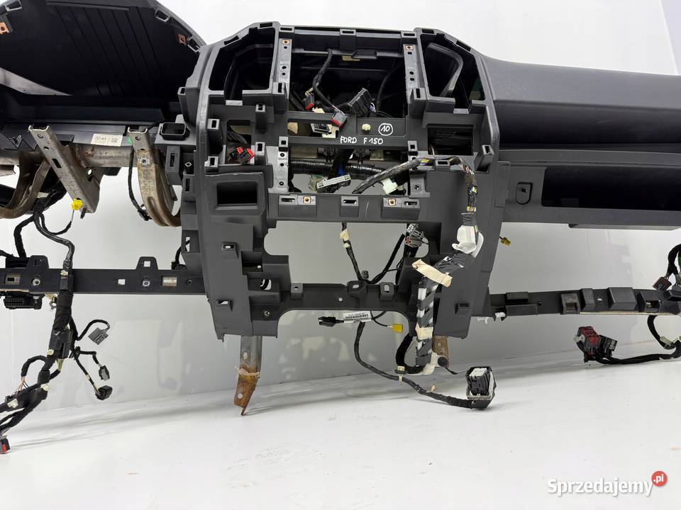 DESKA ROZDZIELCZA KONSOLA Ford F150 F 150 czarna Chełm