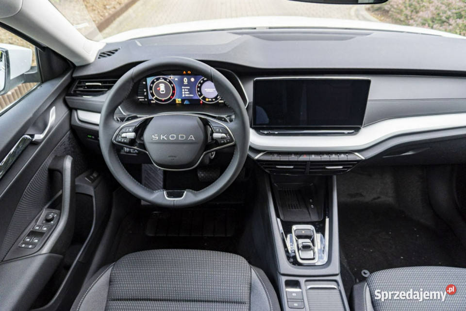 koda Octavia Combi Drive Essence 20 TDI 150 DSG Rok produkcji 2026 Łódź