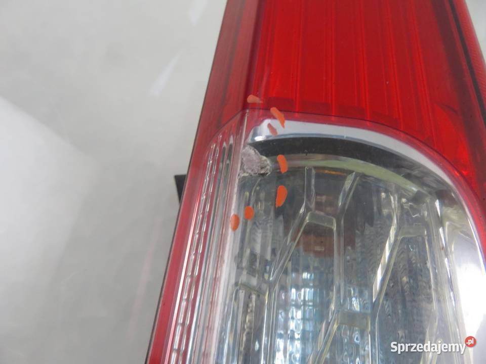 LAMPA PRAWA TYLNA FORD FOCUS MK2 II 8M5113404A osobowe małopolskie sprzedam