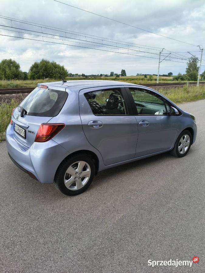 Toyota Yaris 133 VVTi Rok produkcji 2015 Gąsówka Stara