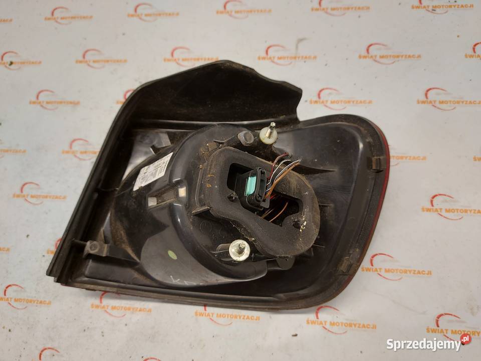 VW GOLF V PLUS 06r lampa lewa tył 5M0945095N Kielce