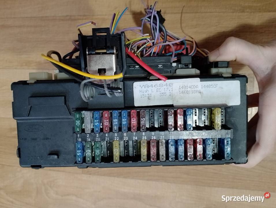 FORD ESCORT SKRZYNKA BEZPIECZNIKÓW 97AG14A073ED Wrocław sprzedam