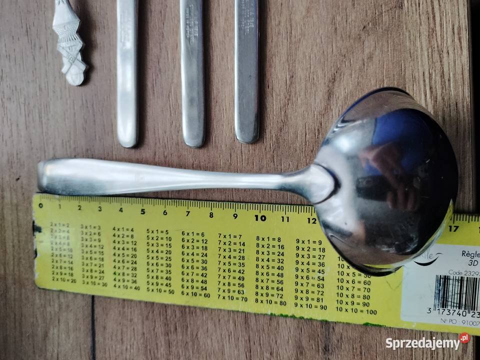 Metalowe łyżeczki i mała nabierka do sosów Choszczno