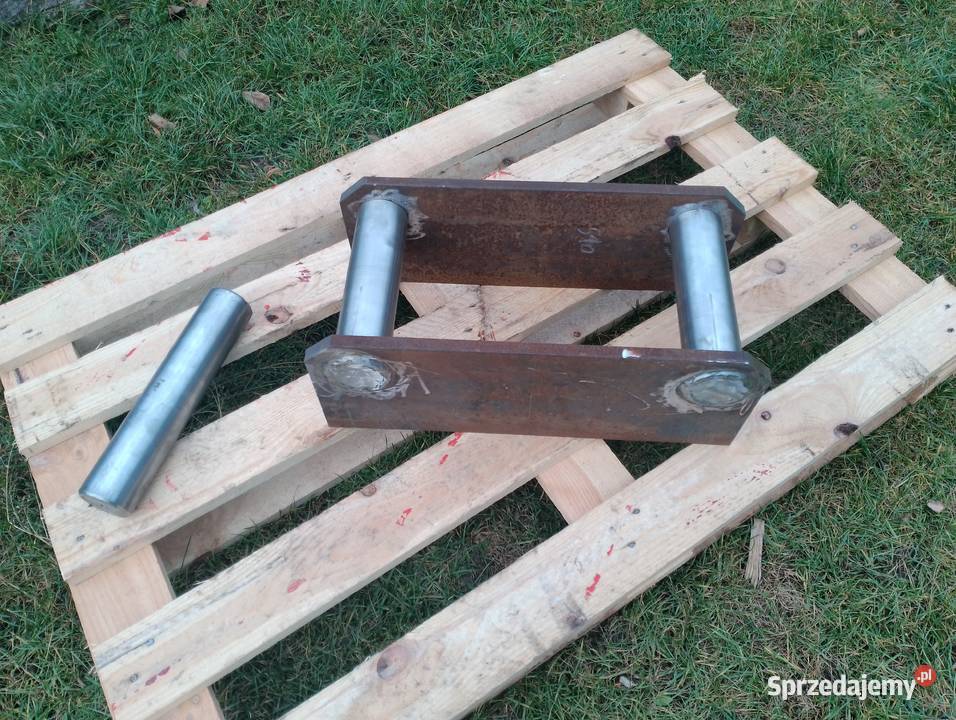 mocowanie lyzki do spawania JCB fi65 sworznie nieuszkodzony