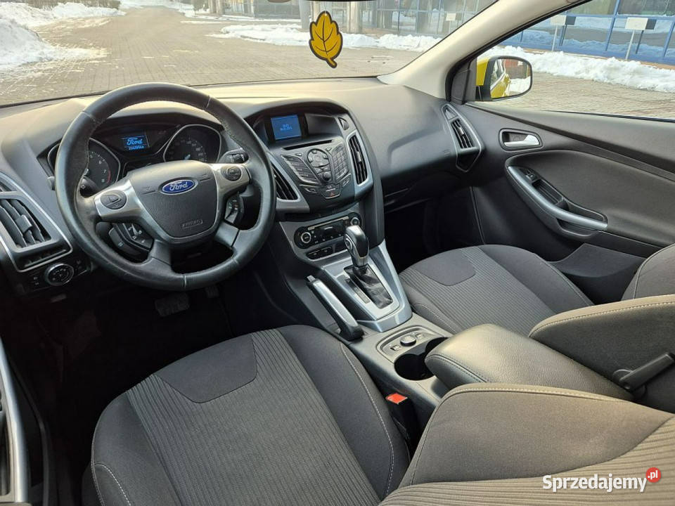Ford Focus GWARANCJA 16 benzyna automat zadbany Rok produkcji 2012 Warszawa