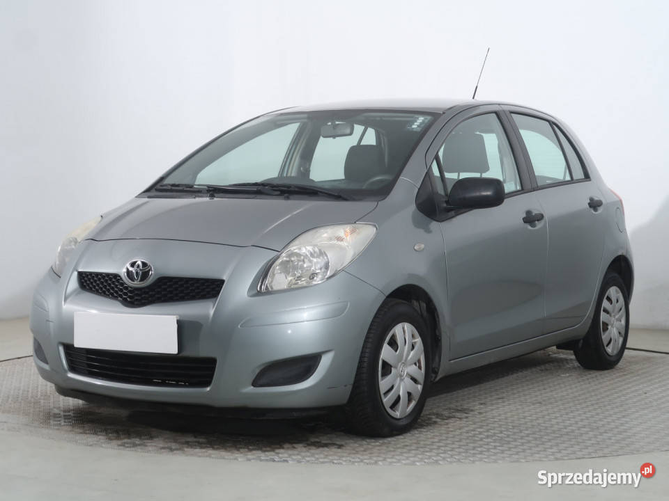 Toyota Yaris 10 VVTi czujnik parkowania dolnośląskie Bielany Wrocławskie