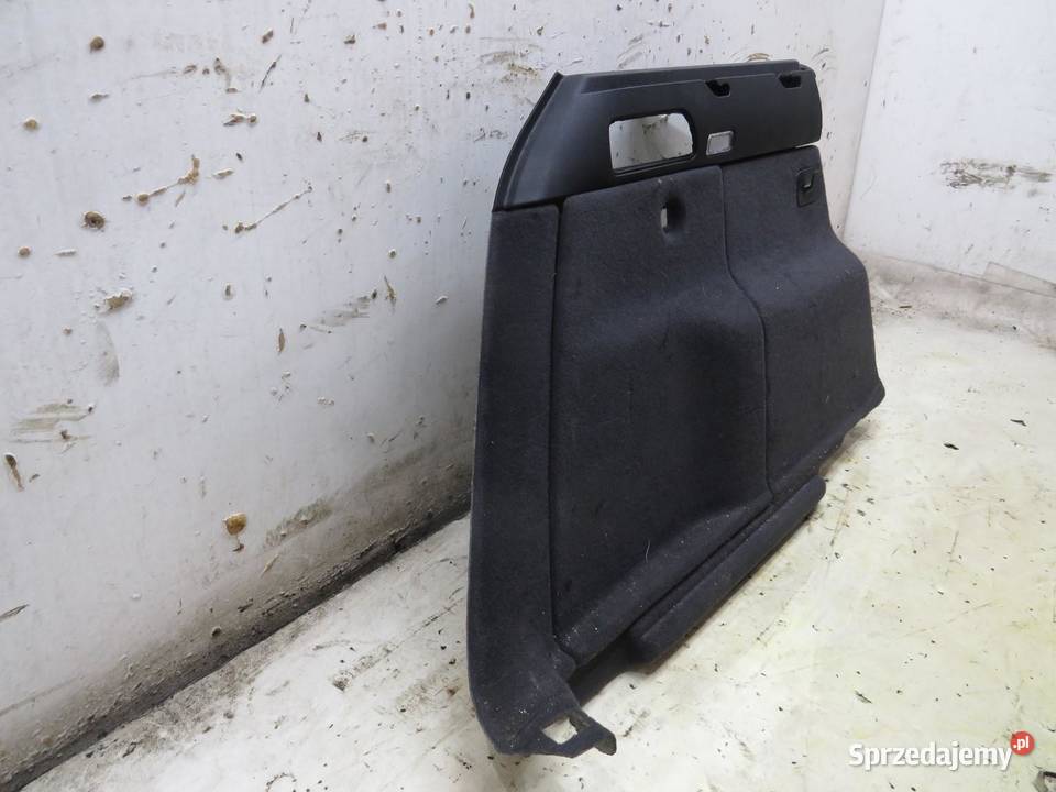 BOCZEK BAGAŻNIKA LEWY AUDI Q5 8R 8R0863879C osobowe Tapicerki samochodowe