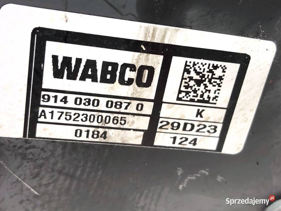 POMPA VACUM SSANGYONG TORRES A1752300065 15 163 podkarpackie