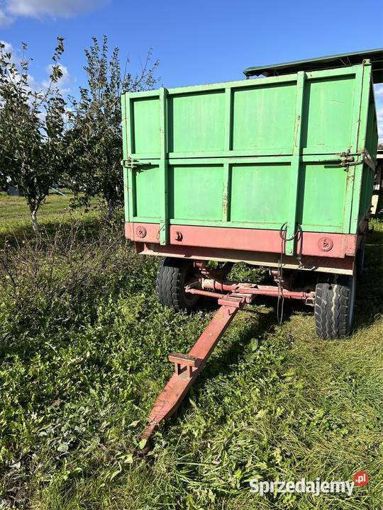 Rozrzutnik dwuosiowy przyczepa nie wywrotka