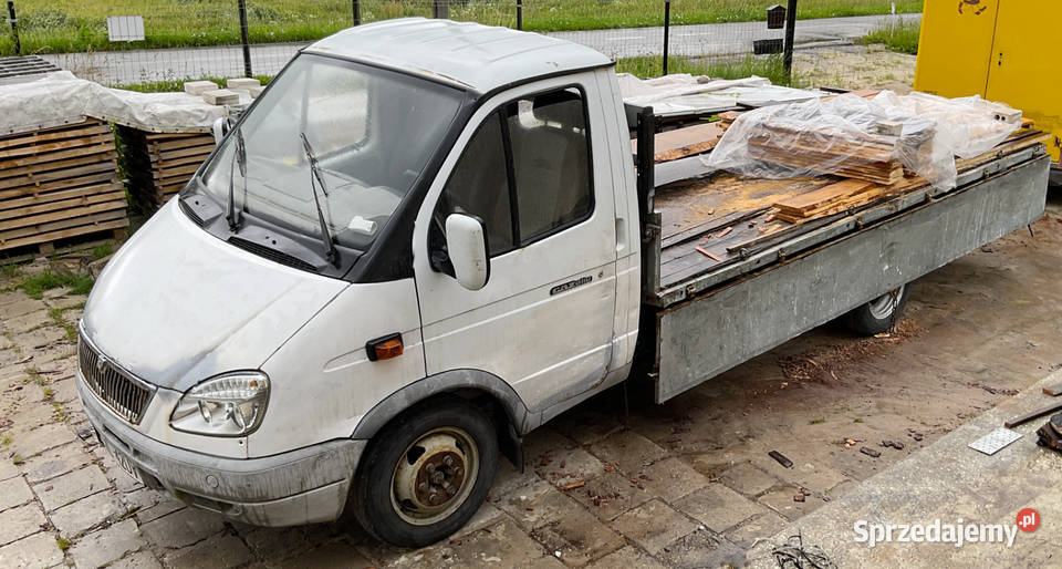 Gazela skrzyniowy DMC 3500