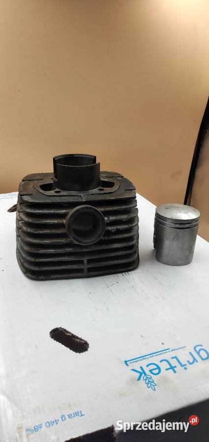 Cylinder wsk 125 nominał plus tlok prl Skarżysko-Kamienna