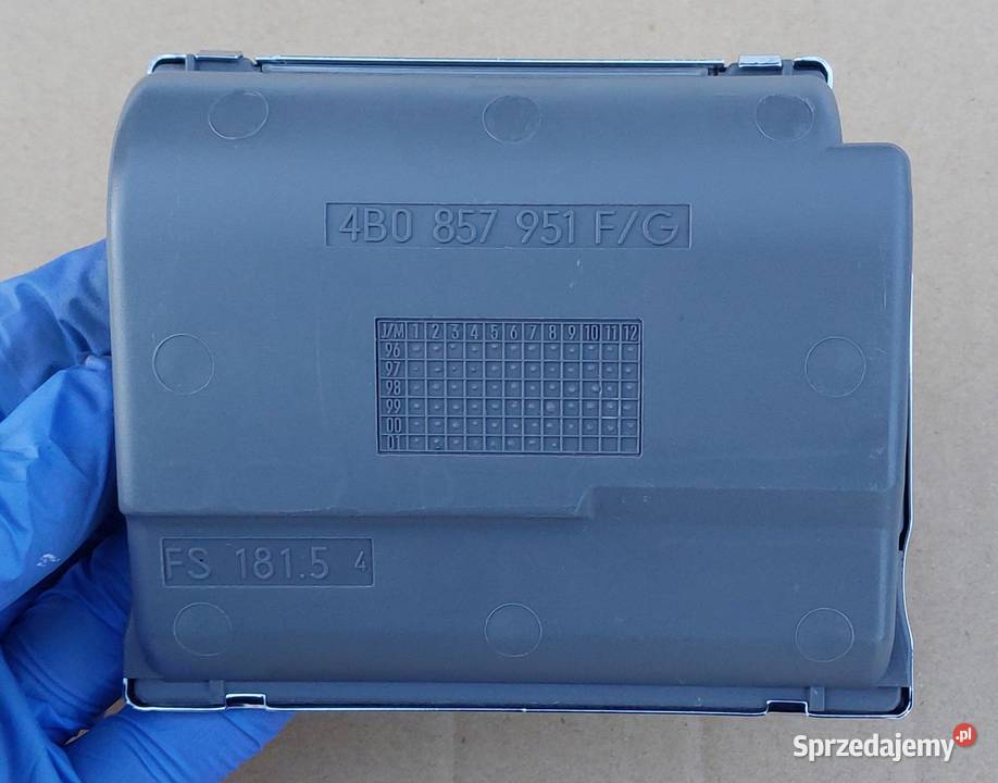 WKŁAD POPIELNICZKI AUDI A6 C5 4B0857951 dolnośląskie Mielęcin sprzedam