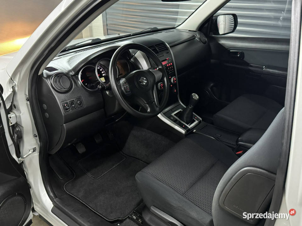 Suzuki Grand Vitara 120tyśkm salon bezwypadkowa aluminiowe felgi małopolskie Chechło