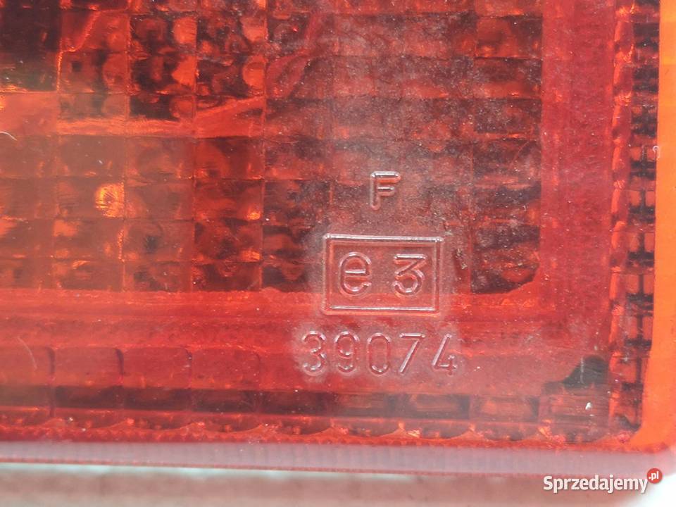 LAMPA KLAPY PRAWY TYŁ LANCIA PRISMA 19831992 sprzedam