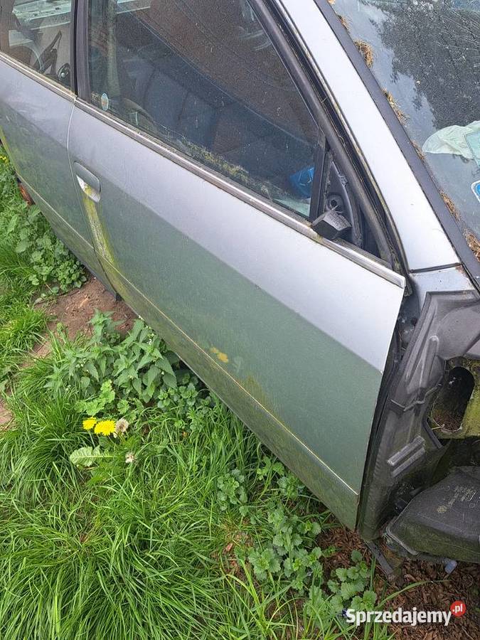 Szyby boczne drzwi Audi A6 C5 Rok produkcji 1998 Zalas