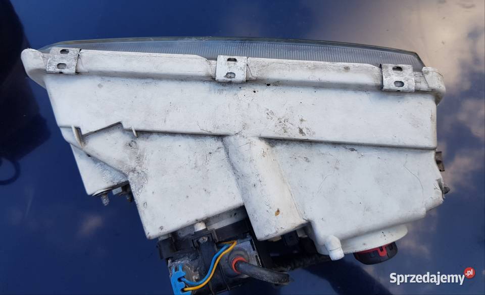 Lampy przednie volvo v40 s40 xenon 1ag24700232 Części samochodowe dolnośląskie Kłodzko