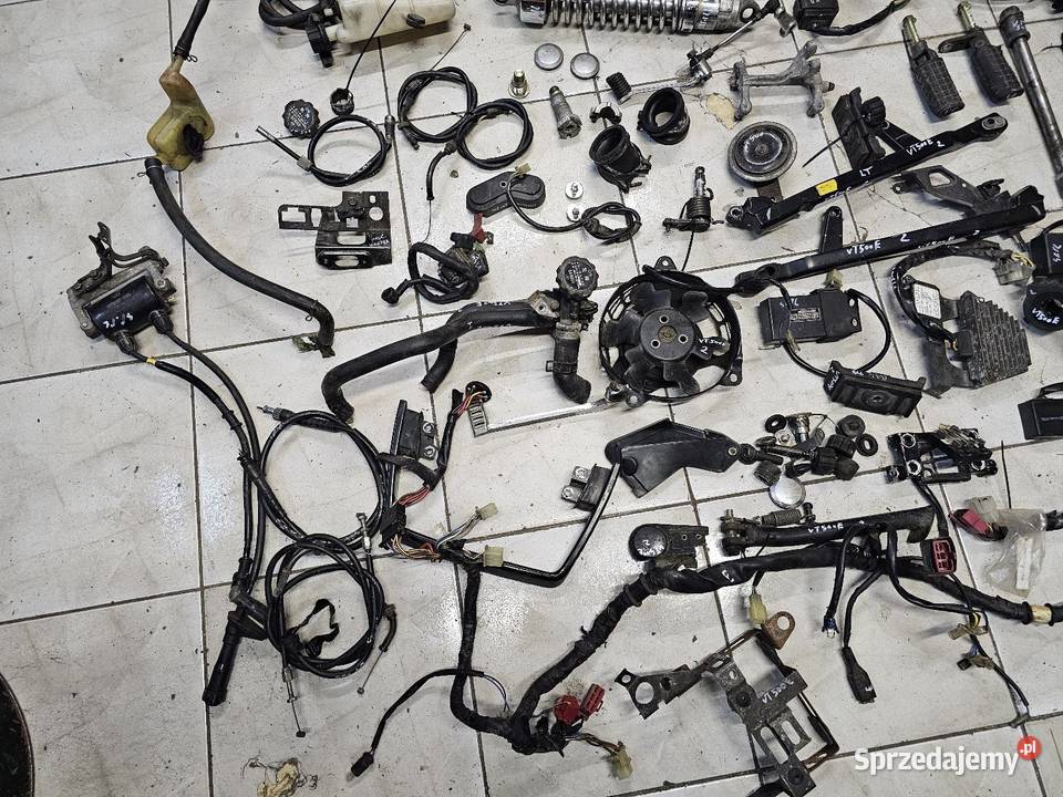 Honda VT 500 E części vt500 bak koło lagi oś