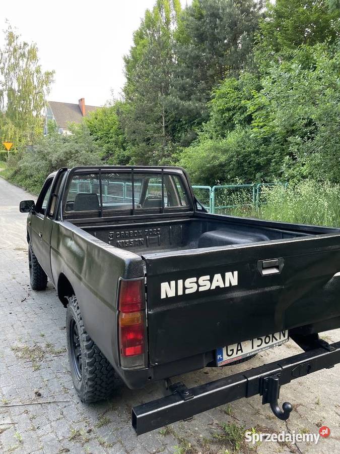 Nissan Pickup Nissan Pickup D21 King Cab 1988 nieuszkodzony Nissan Gdynia