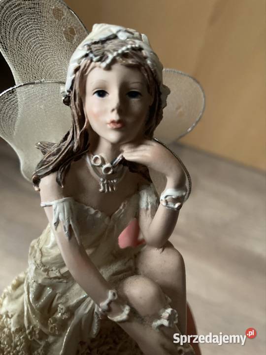 Figurka wróżka elf wys 10 sprzedam