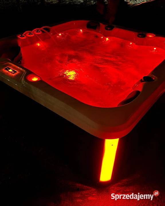Jacuzzi Alicante całoroczne 5osobowe 2leżanki Jacuzzi Nowy Sącz