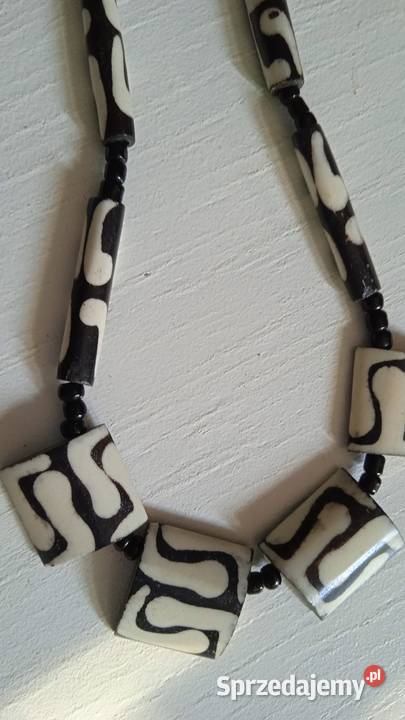 NASZYJNIKI Z EKOLOGICZNEJ KOŚCI I KORALIKÓW Piła