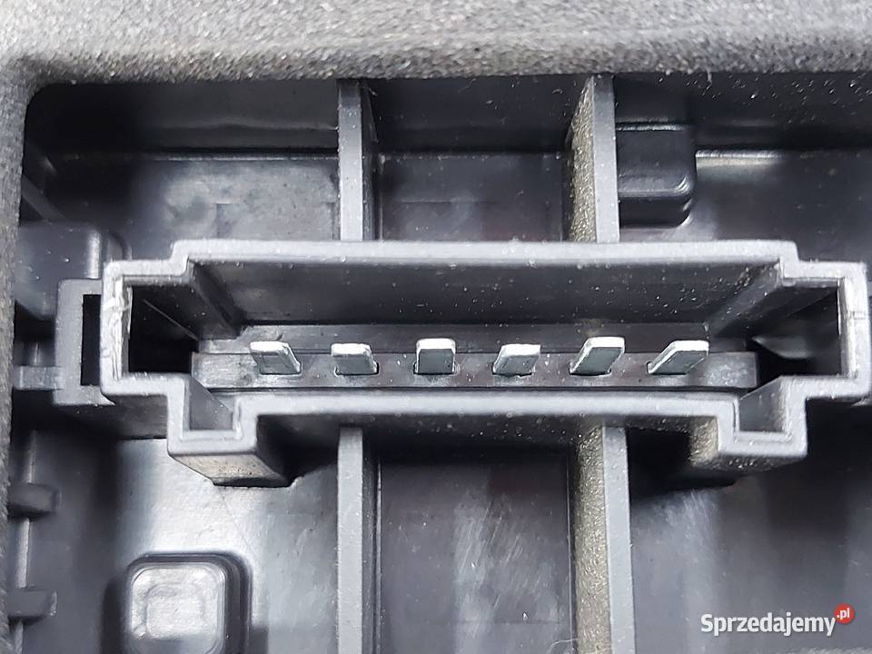 VW CRAFTER lampa lewa tył 89033705 Kielce sprzedam