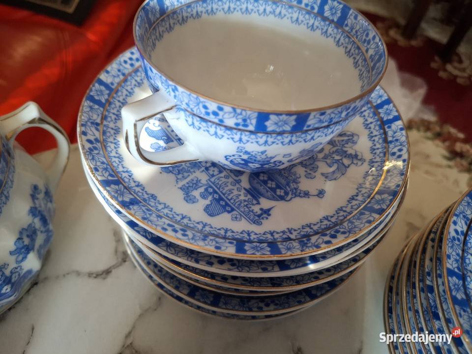 Piękny serwis cieniutka porcelana na 10 Osób Warszawa sprzedam