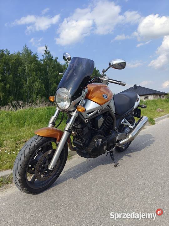 Yamaha BT1100