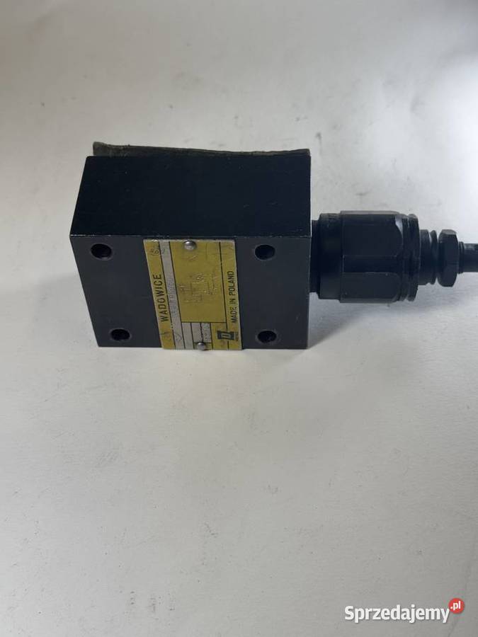 zawór przelewowy DBDS6P1350 wyprodukowany firmę Warszawa
