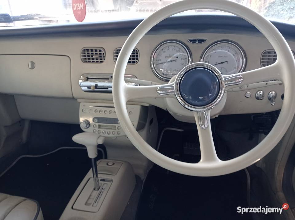 Nissan Figaro Samochody osobowe