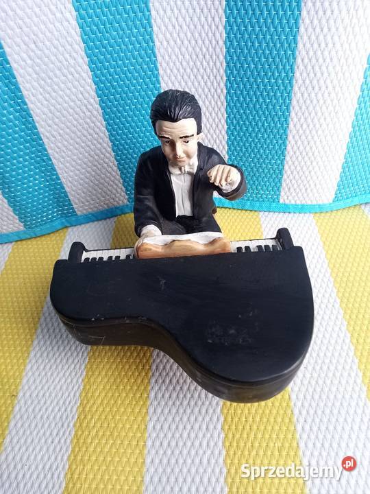 Figurkę sprzedam Borówno