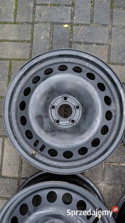 Komplet felg 5x105 7J17 ET 42 F143 otwór Stok Lacki-Folwark sprzedam