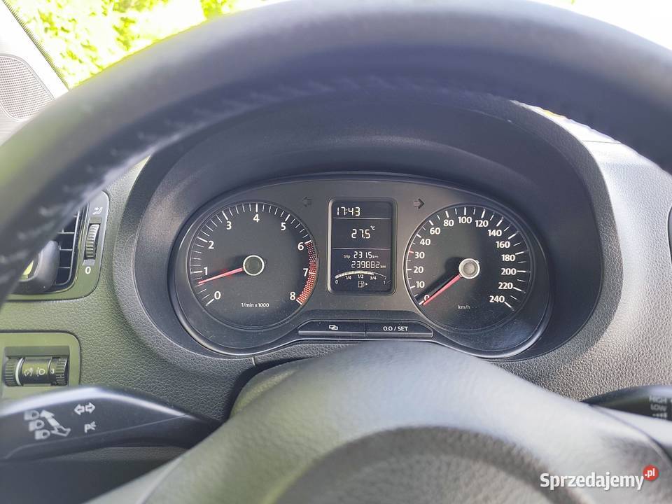 Volkswagen Polo 5 6R 14 MPI 2010 manualna