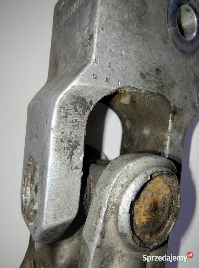 Krzyżak kardan łącznik zwrotnicy kierownicy osobowe