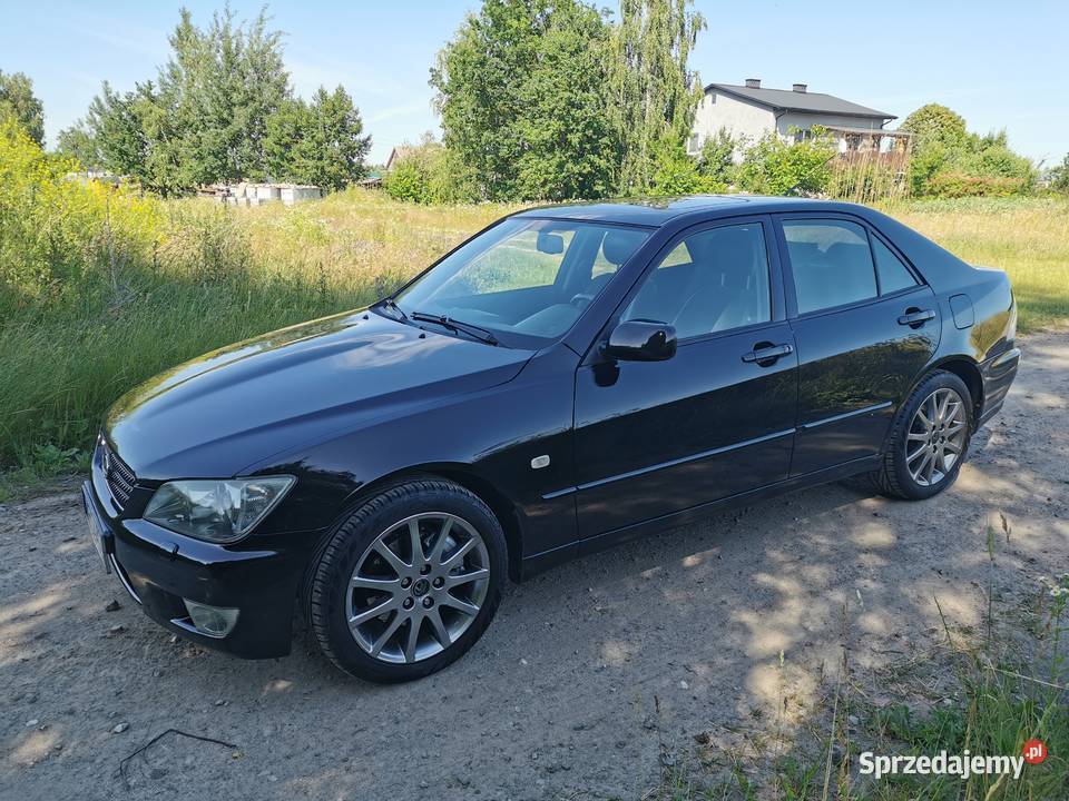 Lexus is 300 Prestige benzyna+LPG Radom sprzedam