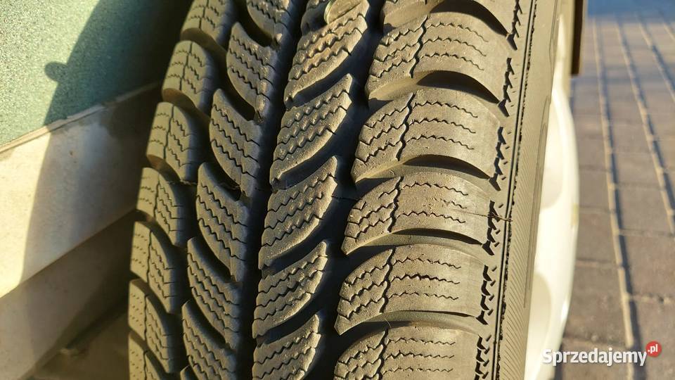 PRZYCZEPA DO PRZEWOZU KONIDMC 1200 KAT B Marwice