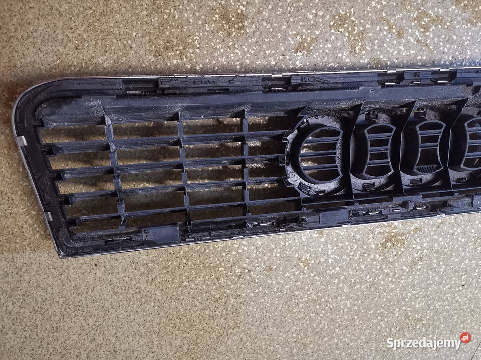 Gril atrapa Audi A4 B6 0205r 8E0853651 stan