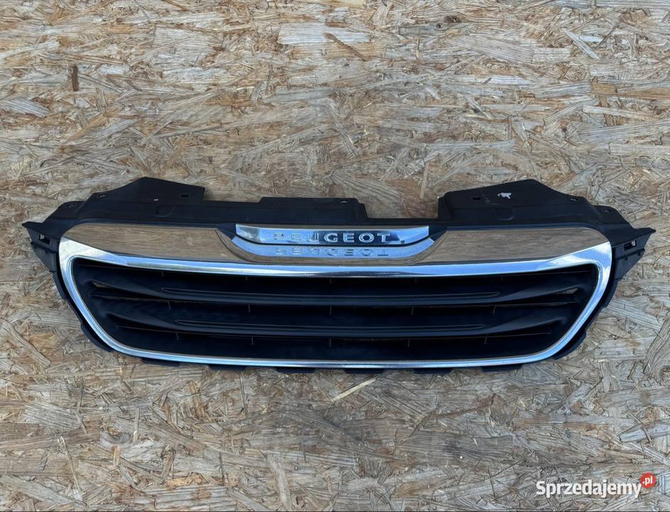 Grill atrapa chłodnicy Peugeot 108 14 chrom Logo osobowe Atrapy Międzychód sprzedam