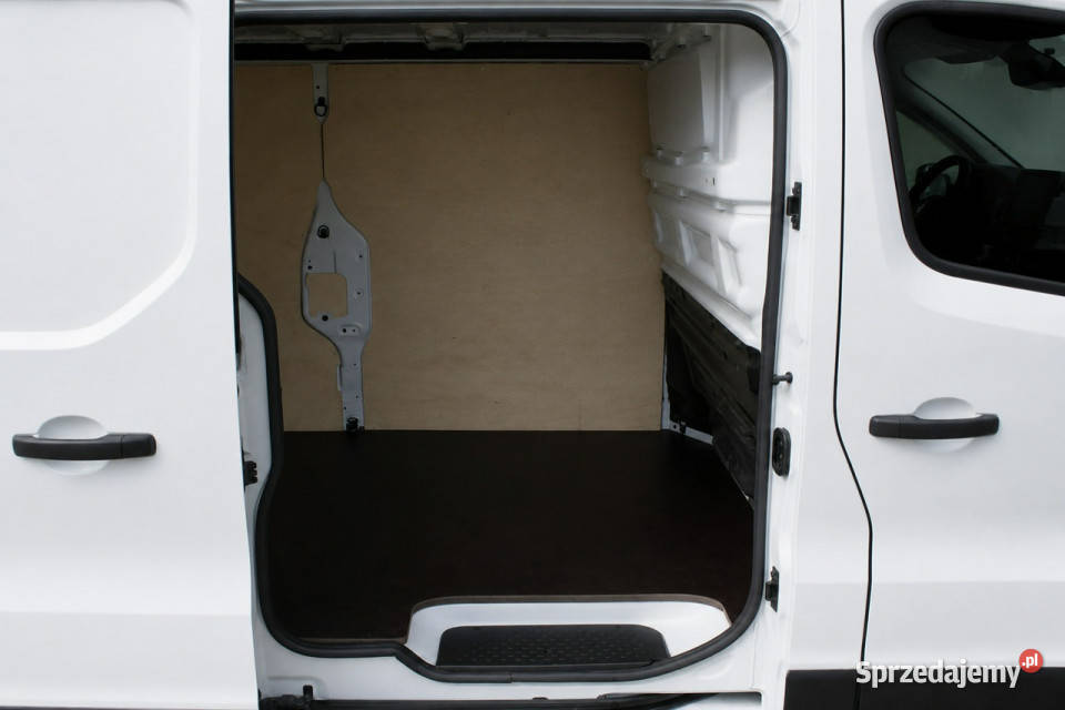 Renault Trafic L2 3osobowy FV23 LED Tempomat furgon
