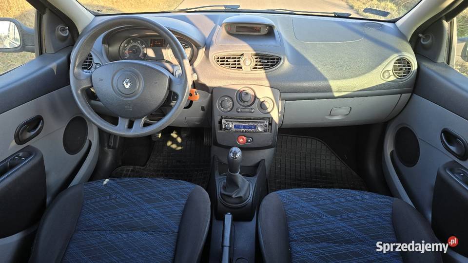 Clio 12 benz Lift isofix