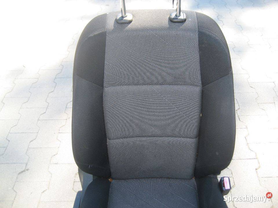peugeot 207 0612r siedzenie przód lewe prawe Rakoniewice
