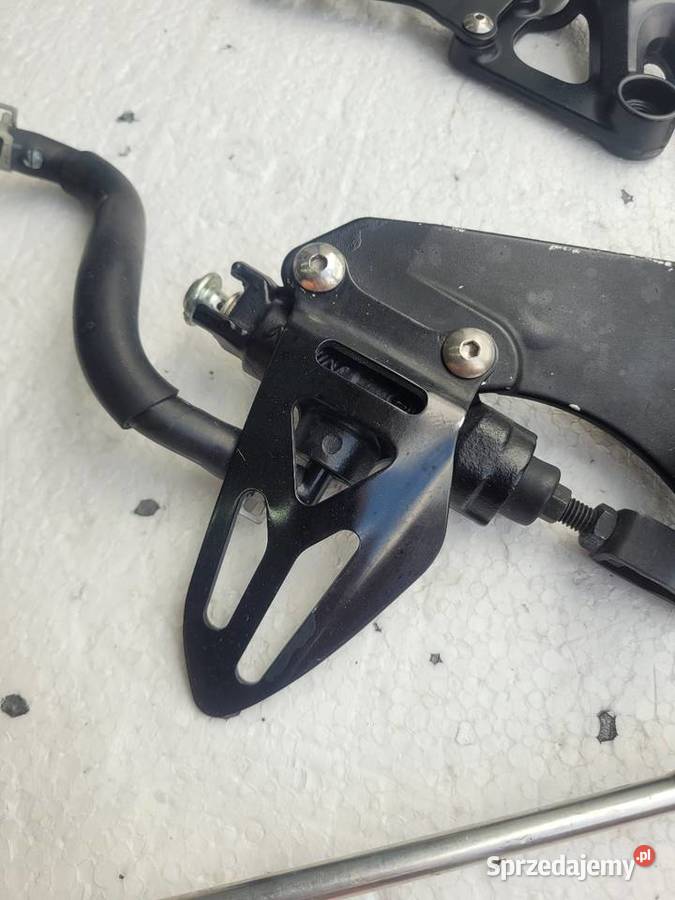 Suzuki GSXR GSXR 600 750 podnóżek set kierowcy Nowy Tomyśl