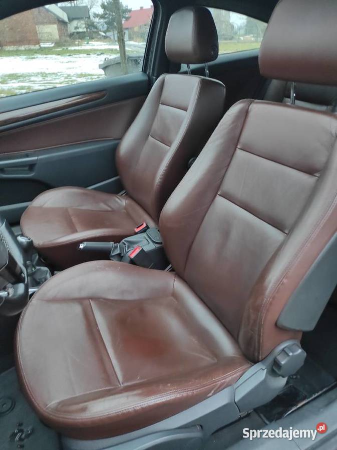 Opel Astra H GTC 16 115 skórzana tapicerka Lędziny