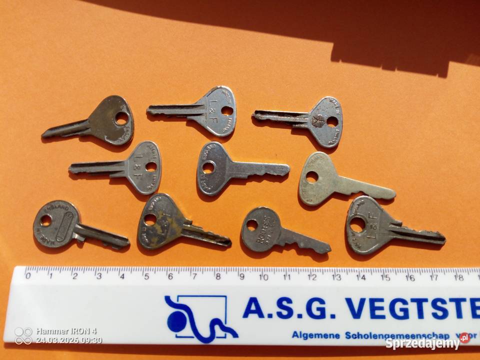 Stary zestaw kluczyki auto kluczyk Mix PRL Przemyśl sprzedam