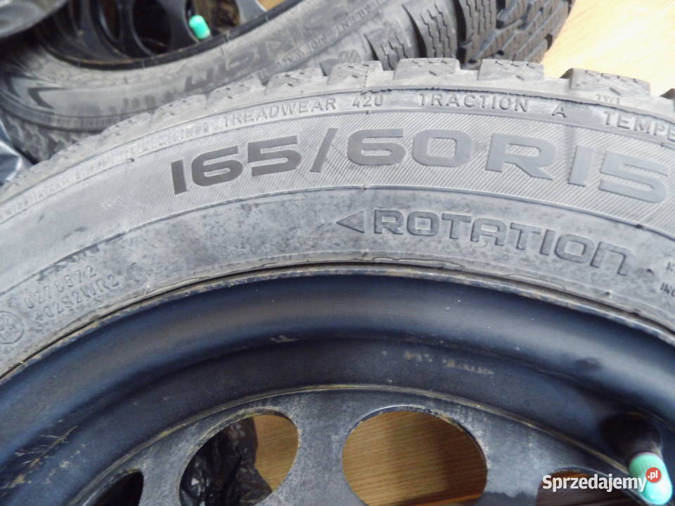 Koła z oponami zimowymi i kołpakami Toyota Radzewice